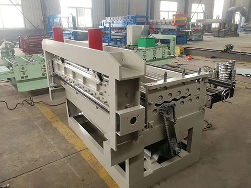 聚氨酯新能源電池緩沖墊專用硅油,通過改善泡孔均勻性,實現(xiàn)更加精準(zhǔn)的力學(xué)支撐